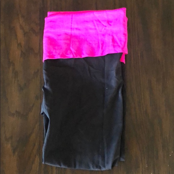 Work out pants. - Picture 1 of 3